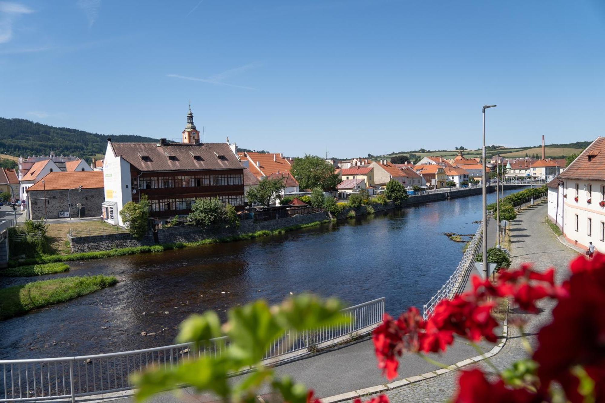 Apartmany Nabrezi Susice Nad Otavou Exteriör bild
